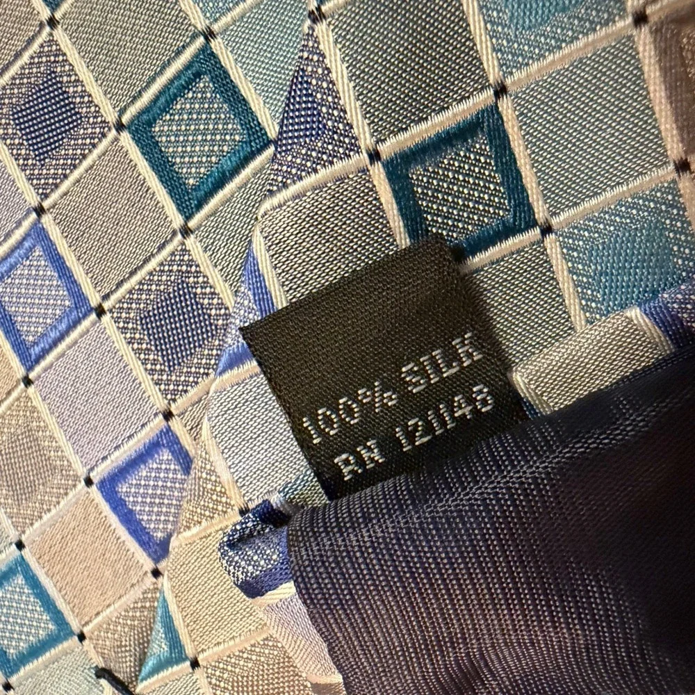 JOE Joseph Abboud Mens 100% Silk Tie Blue Grey Geometric Square Silk Classic